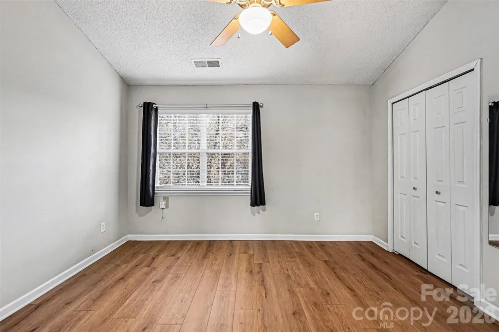 1825 Birch Heights Court Charlotte, NC 28213