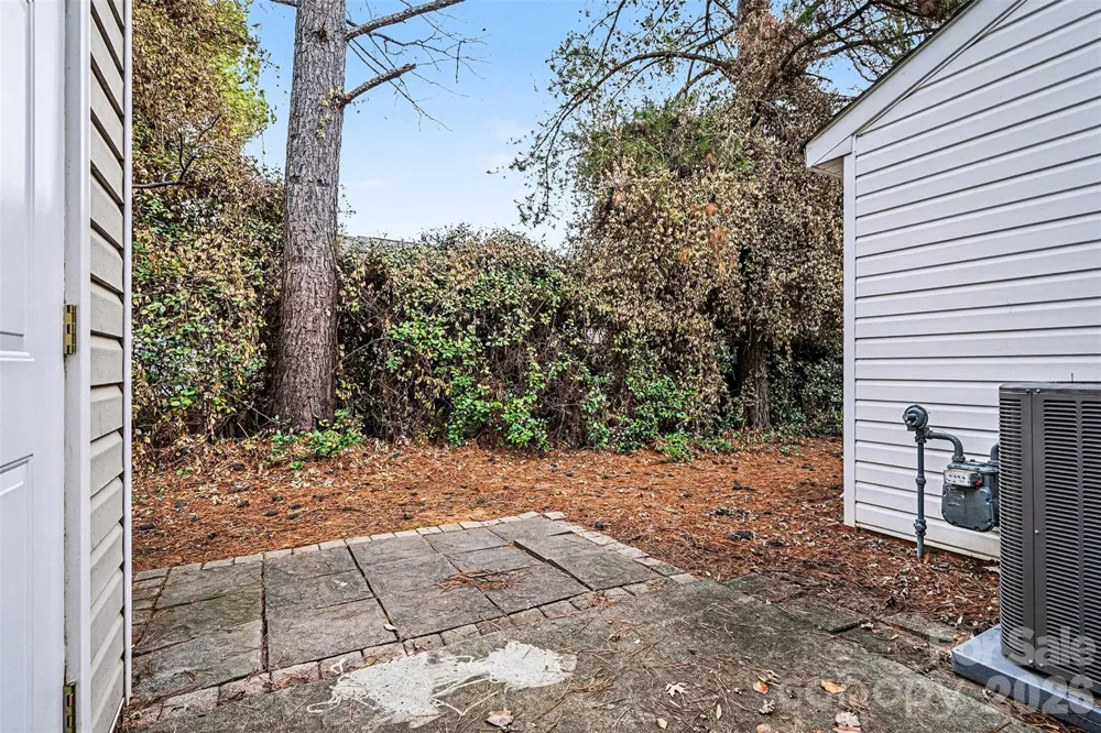 1825 Birch Heights Court Charlotte, NC 28213