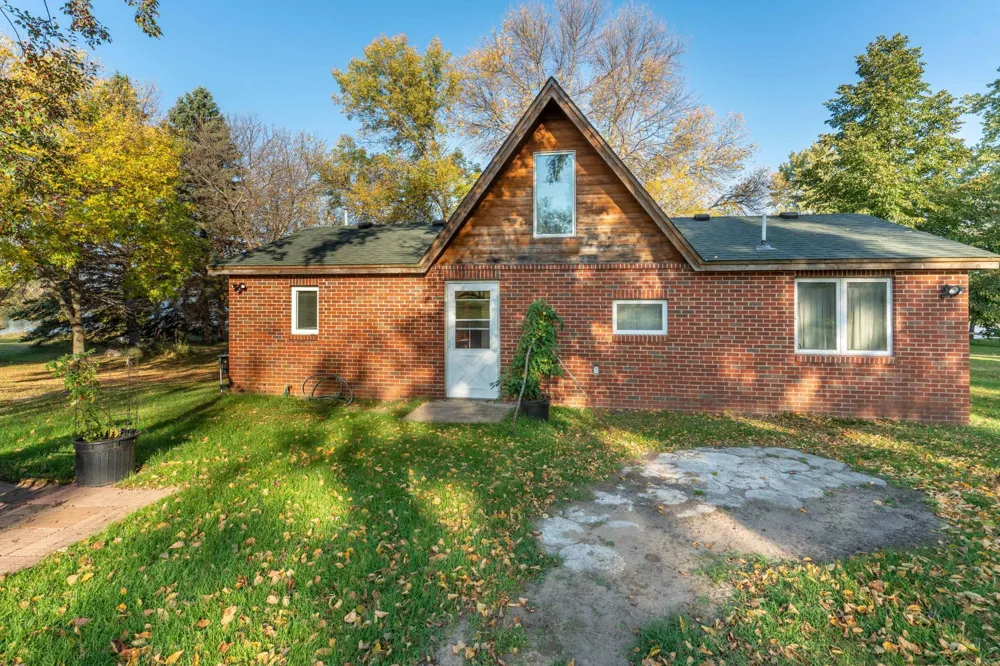 37084 Hackberry Point Road Richville, MN 56576