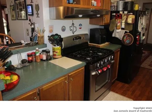 317 Swayze Road Utopia, TX 78884