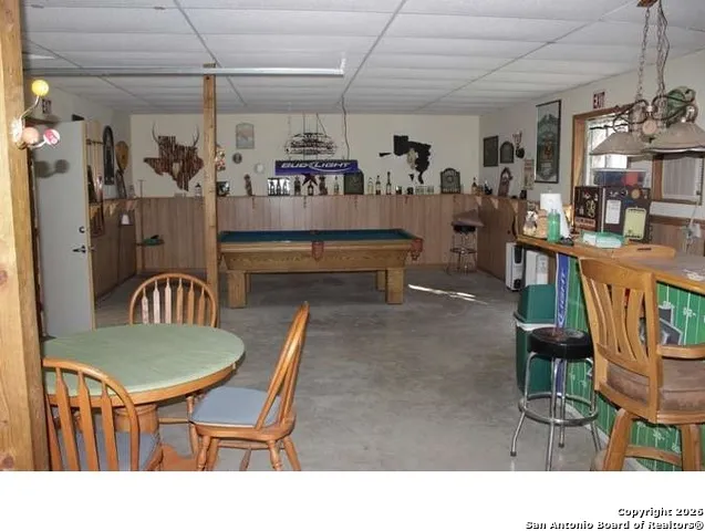 317 Swayze Road Utopia, TX 78884