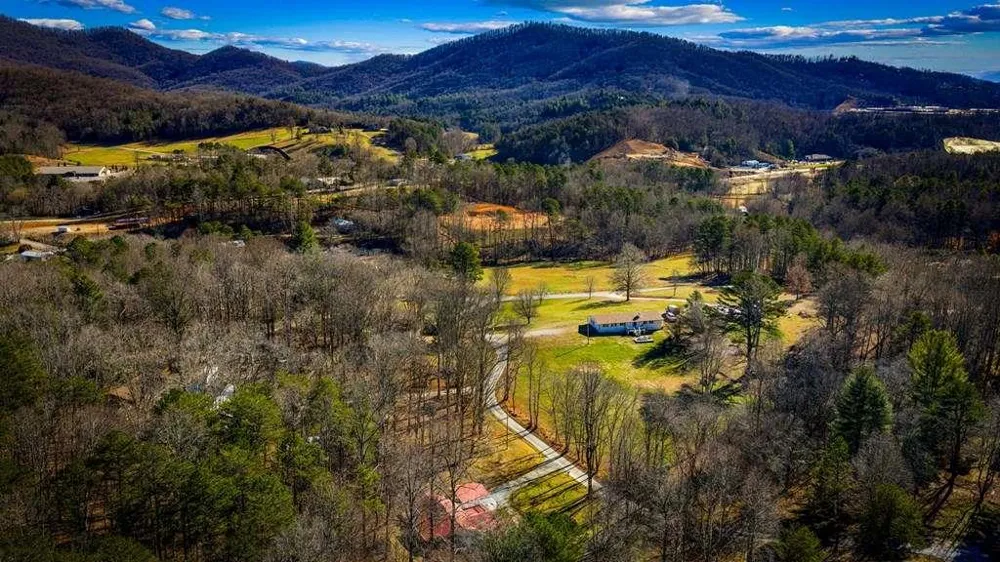 118 Jordan Road Blairsville, GA 30512