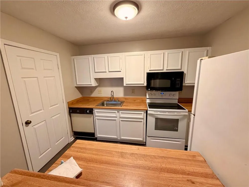 1387 Branch Drive Tucker, GA 30084