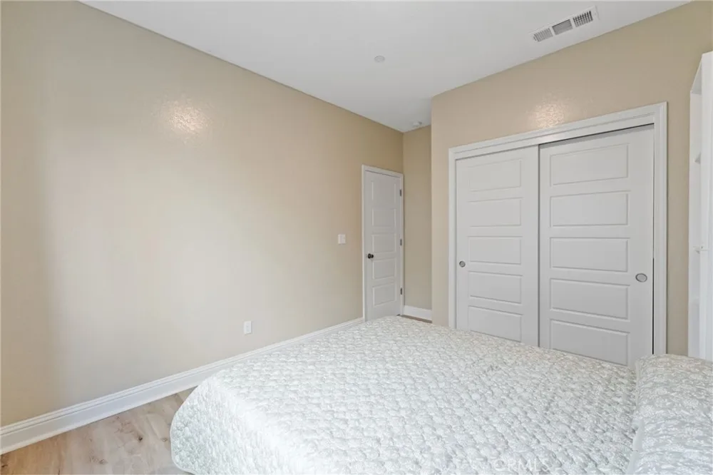3731 Summers Court Visalia, CA 93291