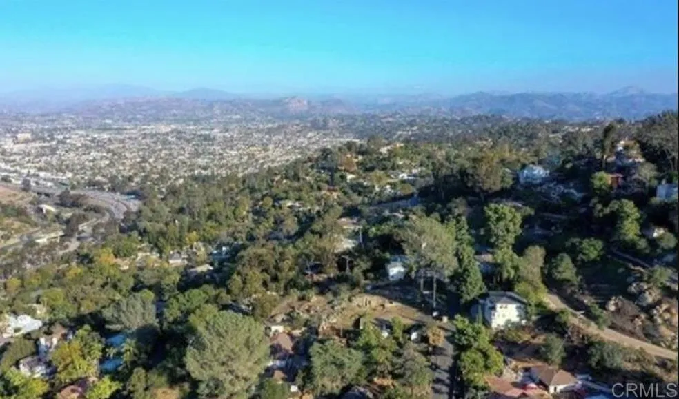 9608 Sunset Avenue La Mesa, CA 91941