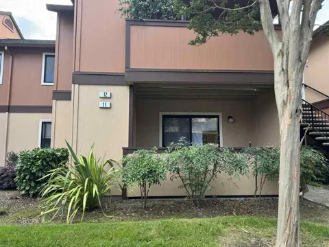 8201 Camino Colegio Dr #11
