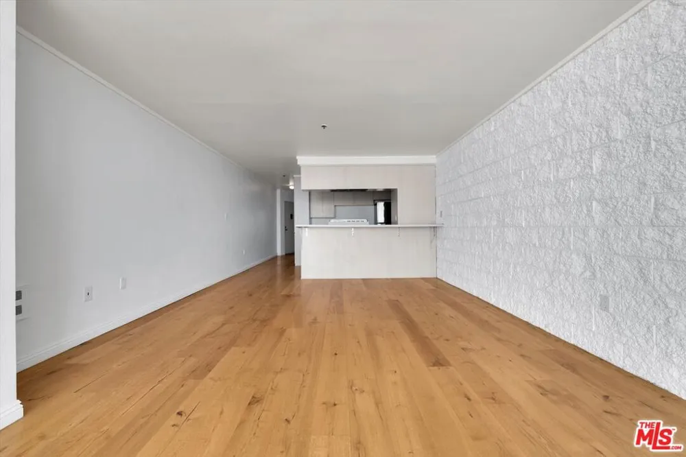 615 Esplanade #512 Redondo Beach, CA 90277