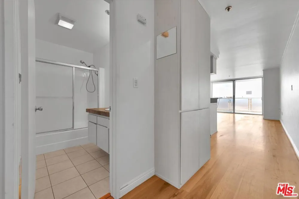 615 Esplanade #512 Redondo Beach, CA 90277