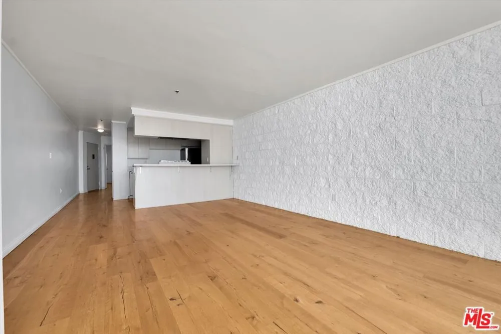 615 Esplanade #512 Redondo Beach, CA 90277