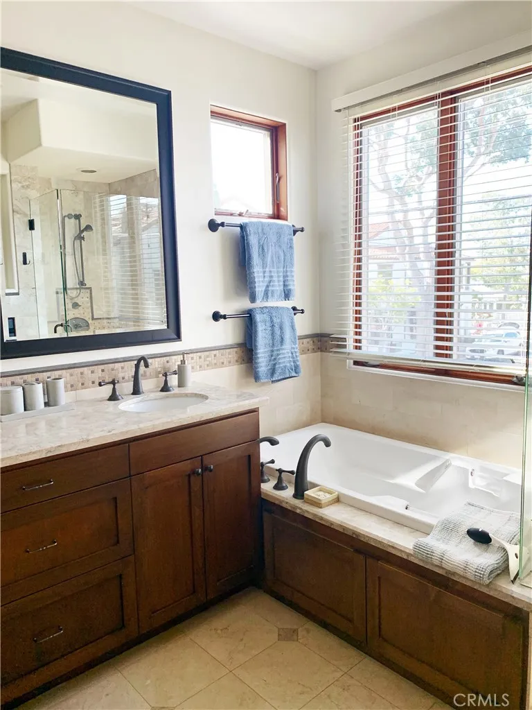 601 Poinsettia Corona del Mar, CA 92625