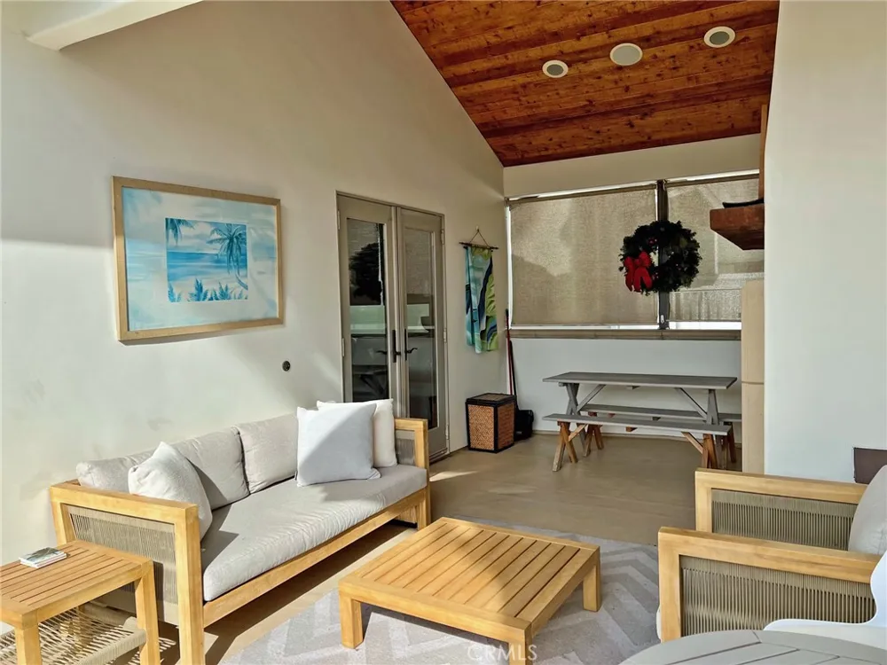 601 Poinsettia Corona del Mar, CA 92625