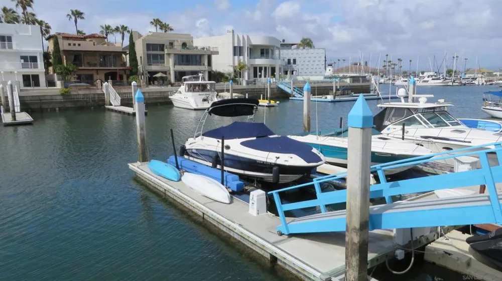 49 Antigua Court Coronado, CA 92118