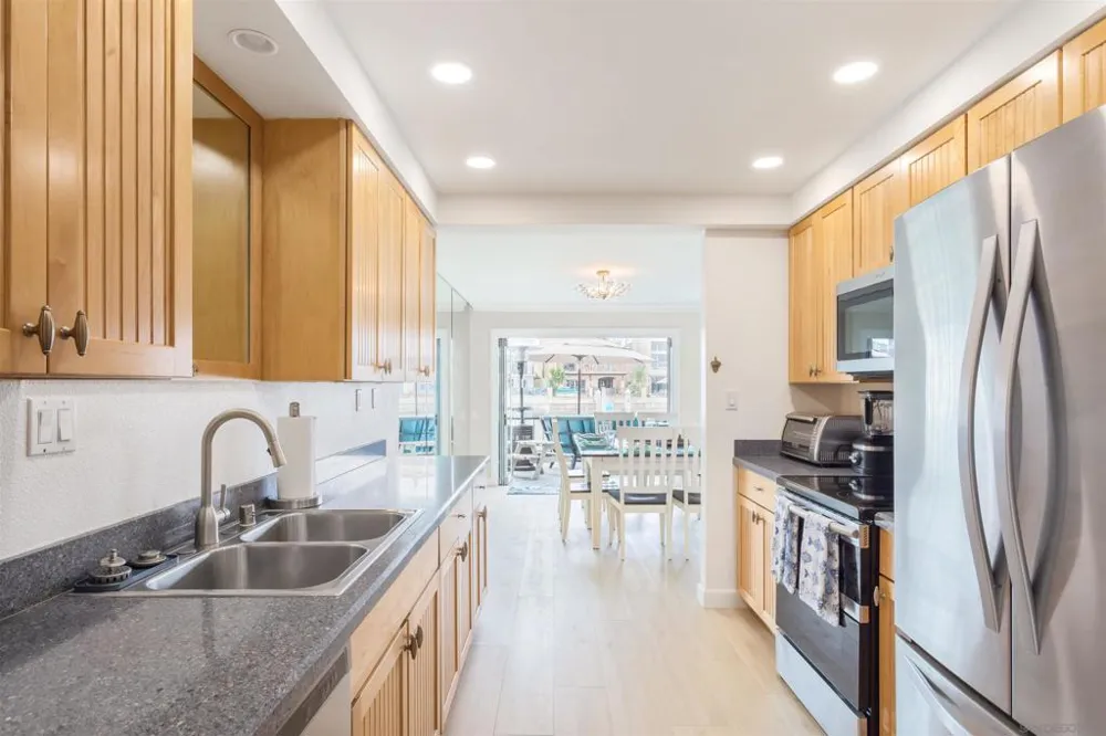 49 Antigua Court Coronado, CA 92118