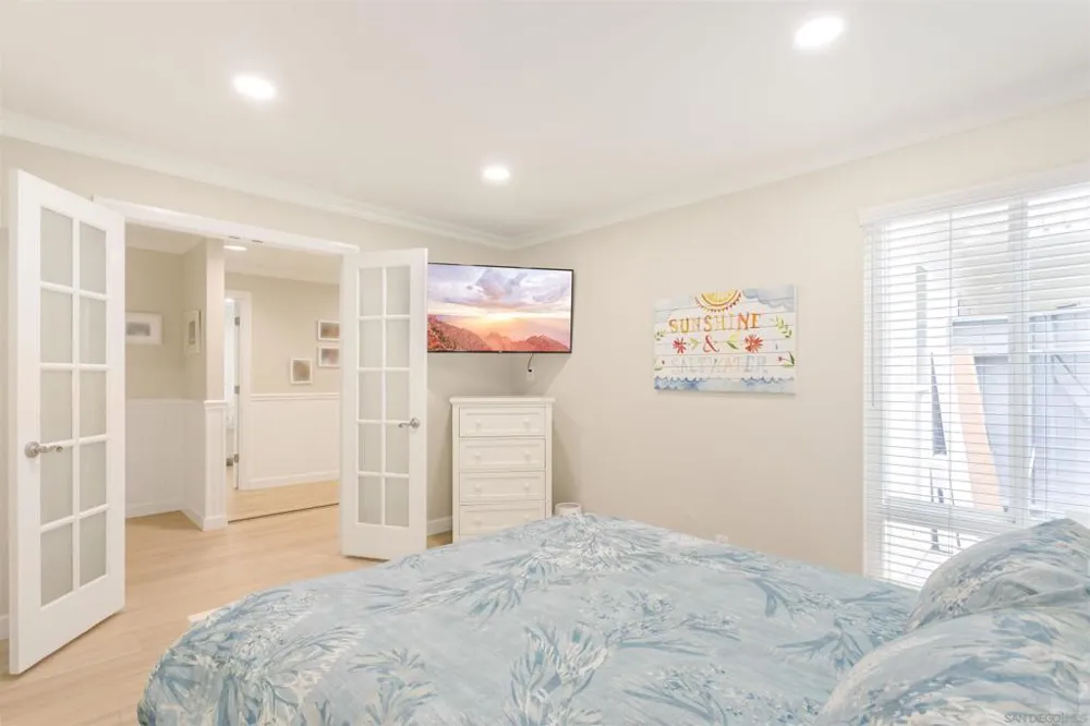 49 Antigua Court Coronado, CA 92118