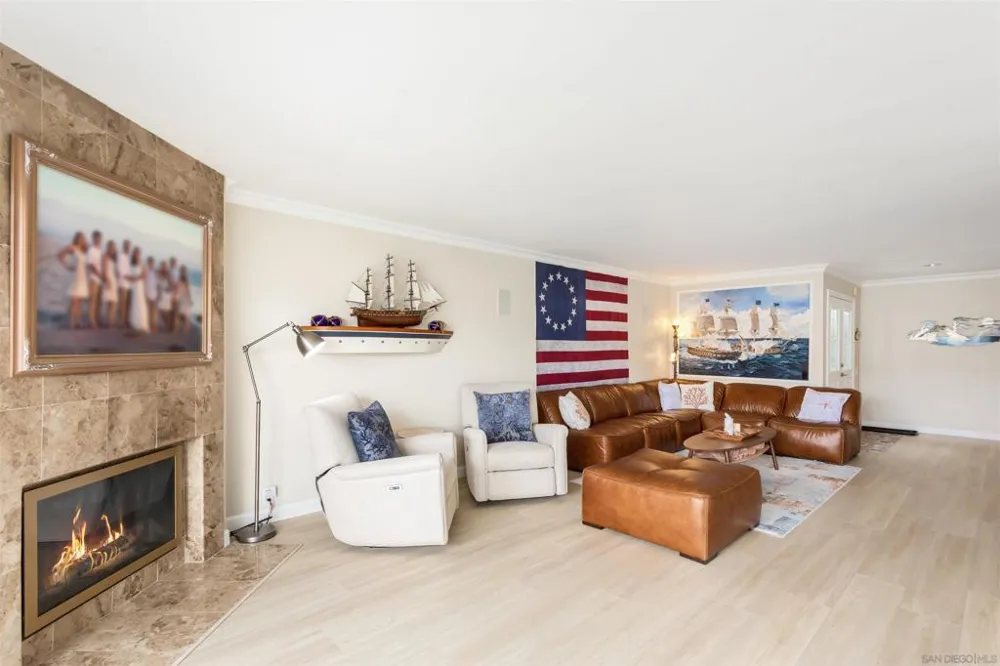 49 Antigua Court Coronado, CA 92118