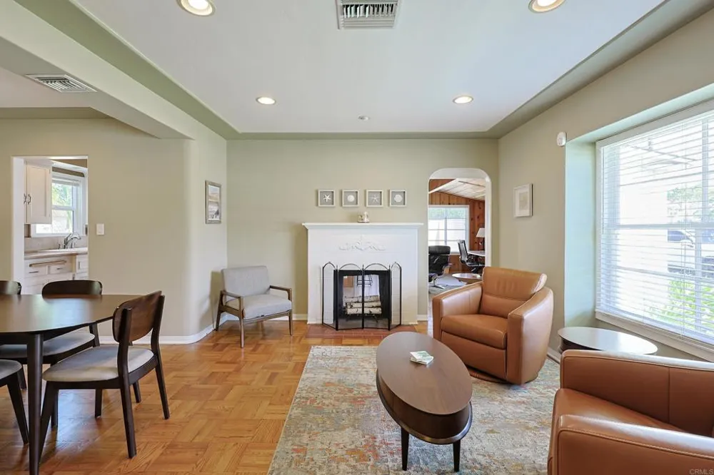 518 5th Street Coronado, CA 92118