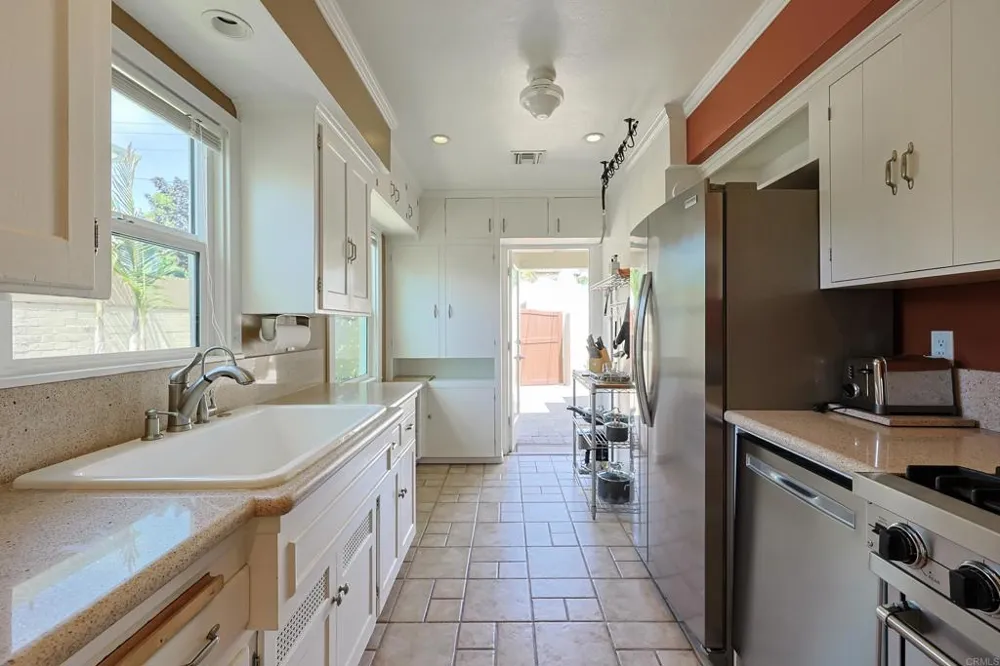 518 5th Street Coronado, CA 92118