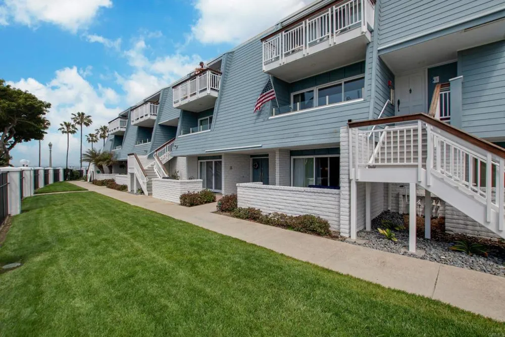 5 Montego Coronado, CA 92118