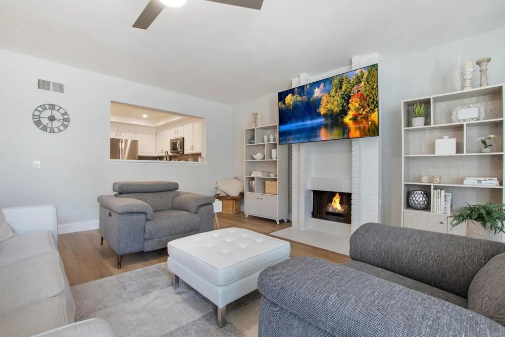 5 Montego Coronado, CA 92118