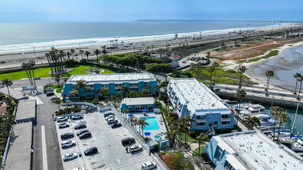 5 Montego Coronado, CA 92118