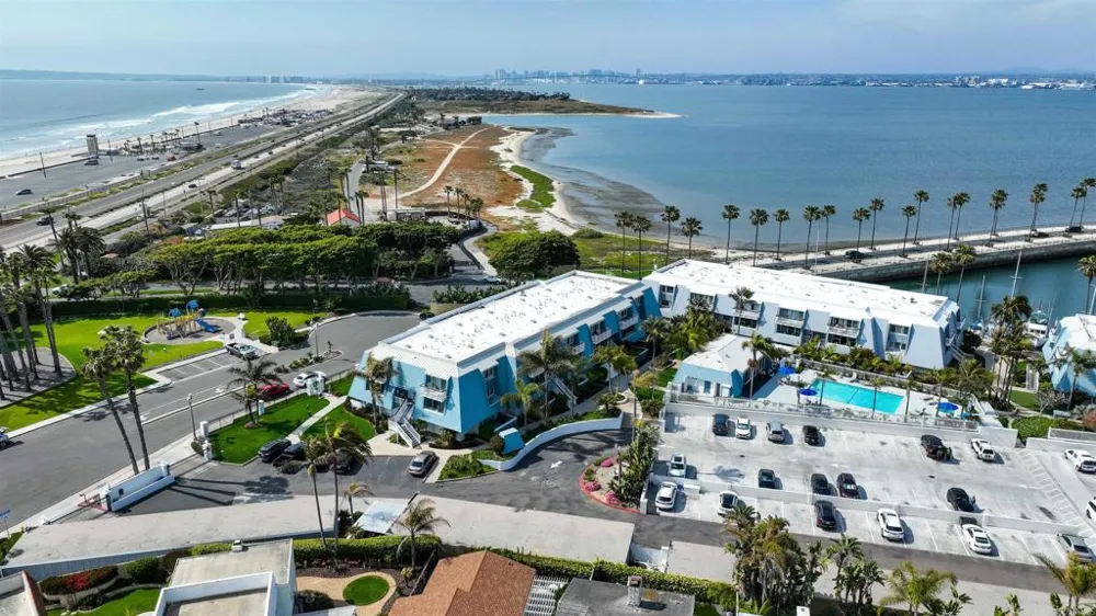 5 Montego Coronado, CA 92118