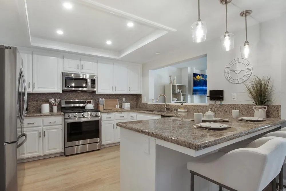 5 Montego Coronado, CA 92118