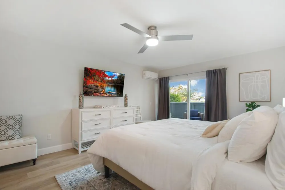 5 Montego Coronado, CA 92118