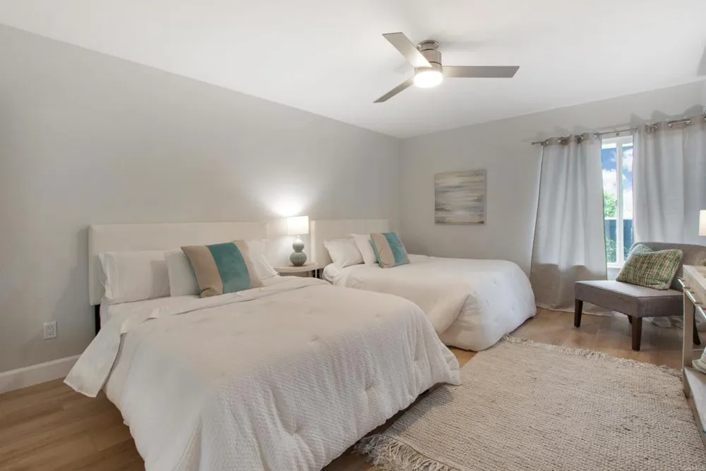 5 Montego Coronado, CA 92118