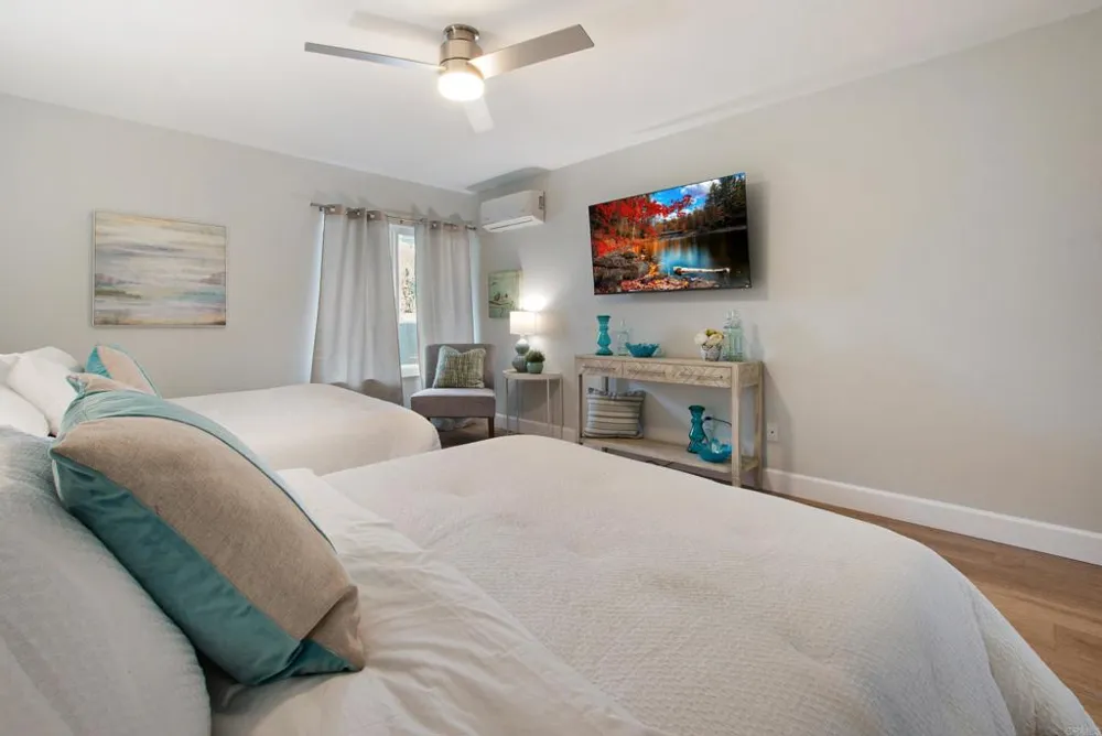 5 Montego Coronado, CA 92118