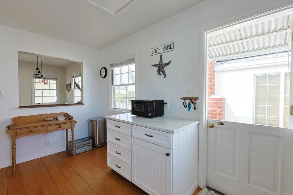 417 5th Street Coronado, CA 92118