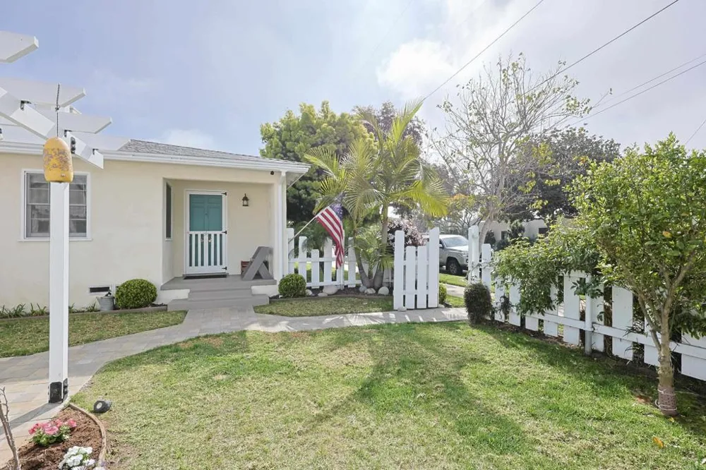 417 5th Street Coronado, CA 92118