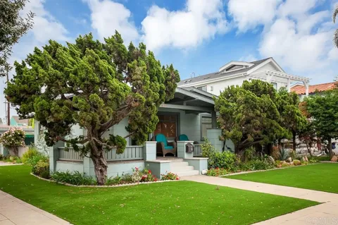 401 Alameda