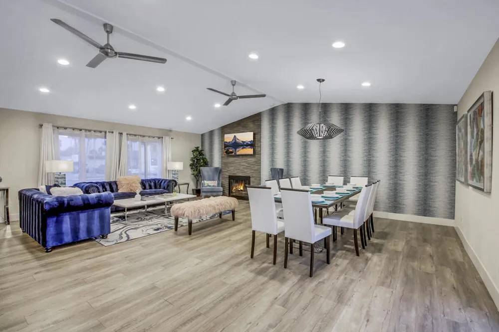 2230 Tamarisk Road Palm Springs, CA 92262