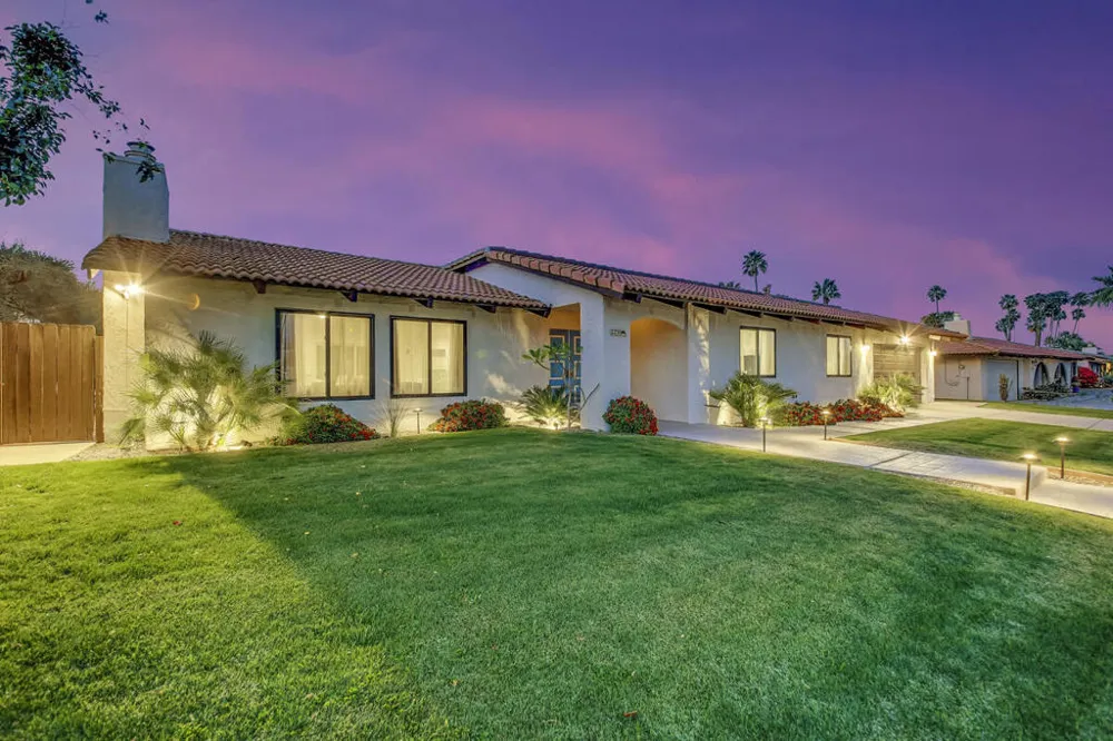 2230 Tamarisk Road Palm Springs, CA 92262