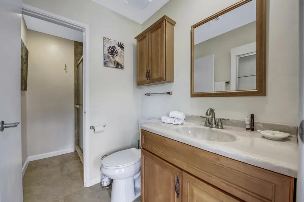 2230 Tamarisk Road Palm Springs, CA 92262