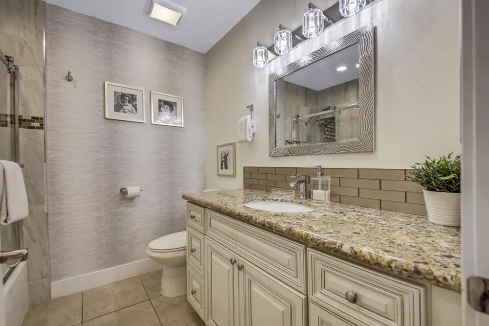 2230 Tamarisk Road Palm Springs, CA 92262