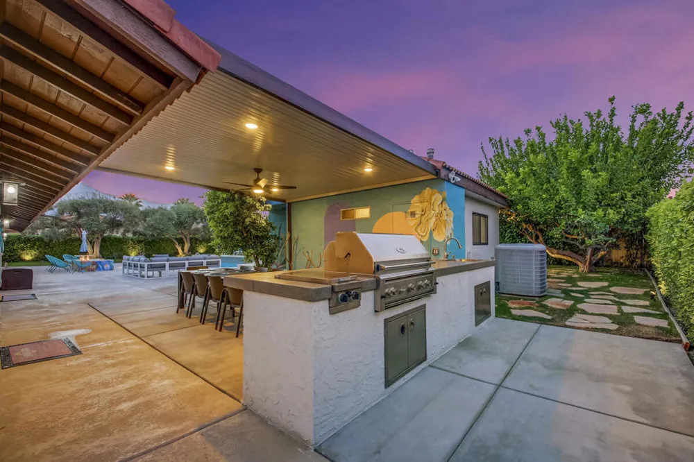 2230 Tamarisk Road Palm Springs, CA 92262