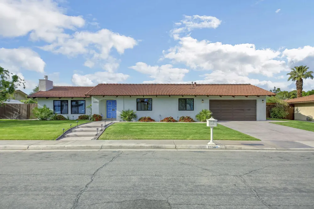 2230 Tamarisk Road Palm Springs, CA 92262