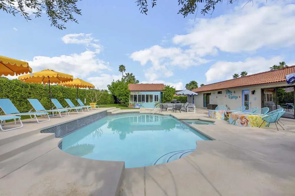 2230 Tamarisk Road Palm Springs, CA 92262