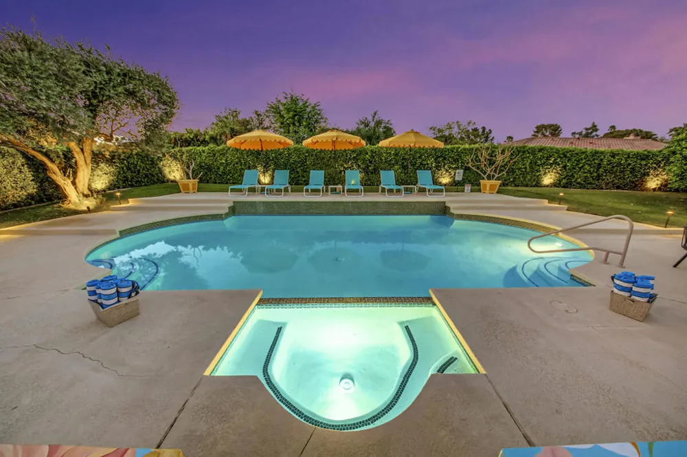 2230 Tamarisk Road Palm Springs, CA 92262