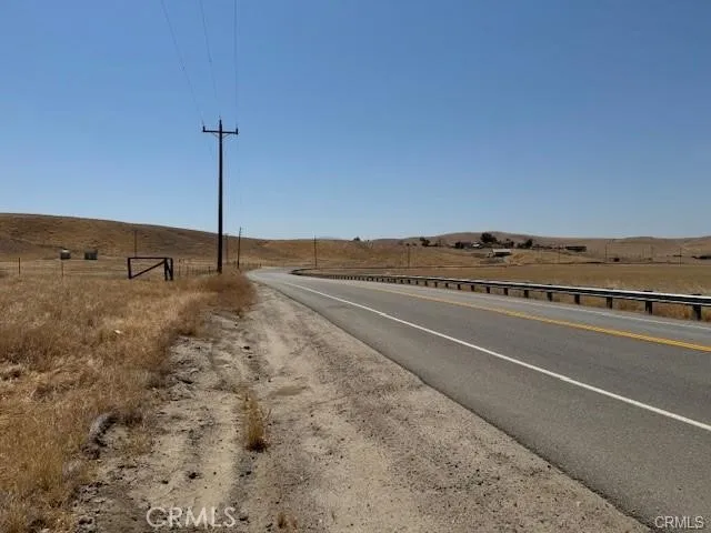 13300 Round Mountain Road Bakersfield, CA 93308