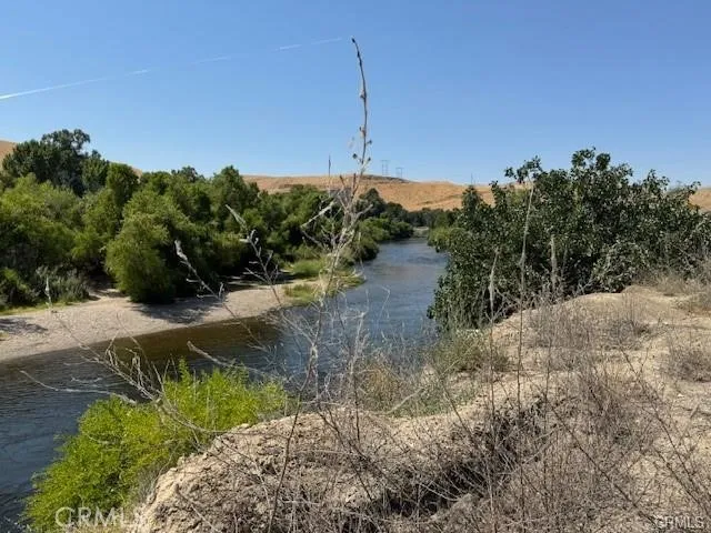 13300 Round Mountain Road Bakersfield, CA 93308