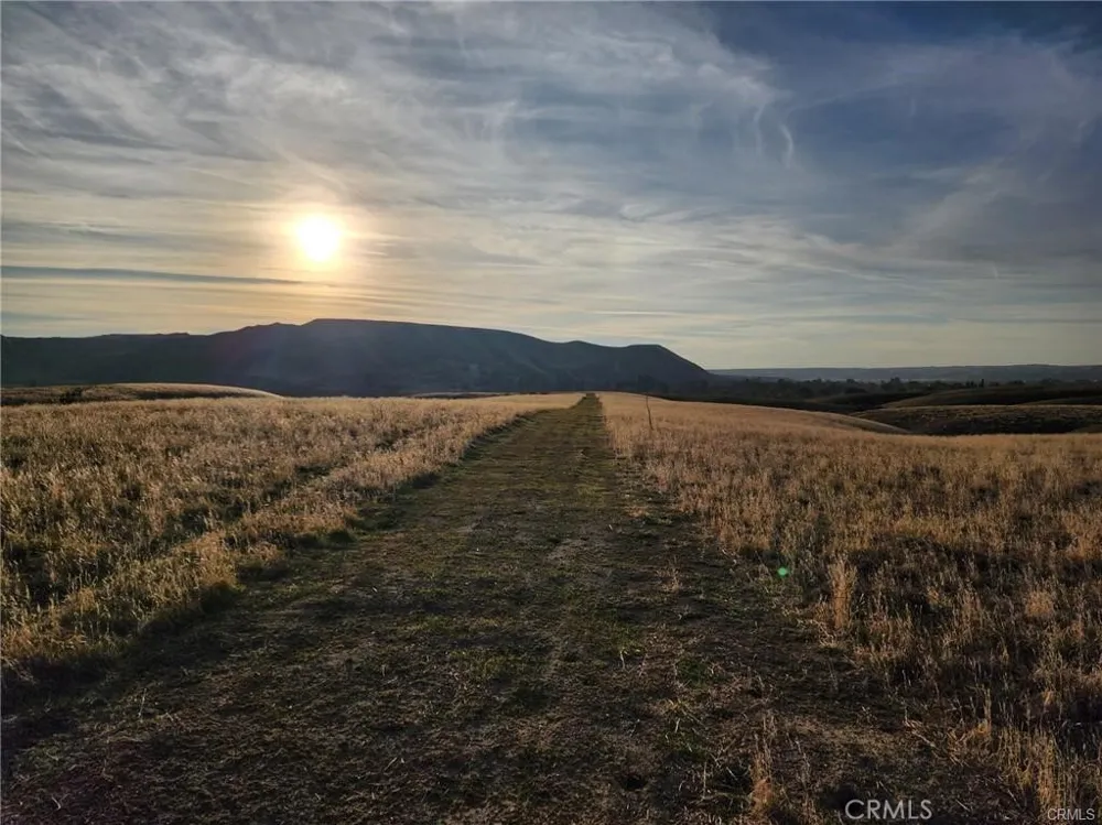 13300 Round Mountain Road Bakersfield, CA 93308