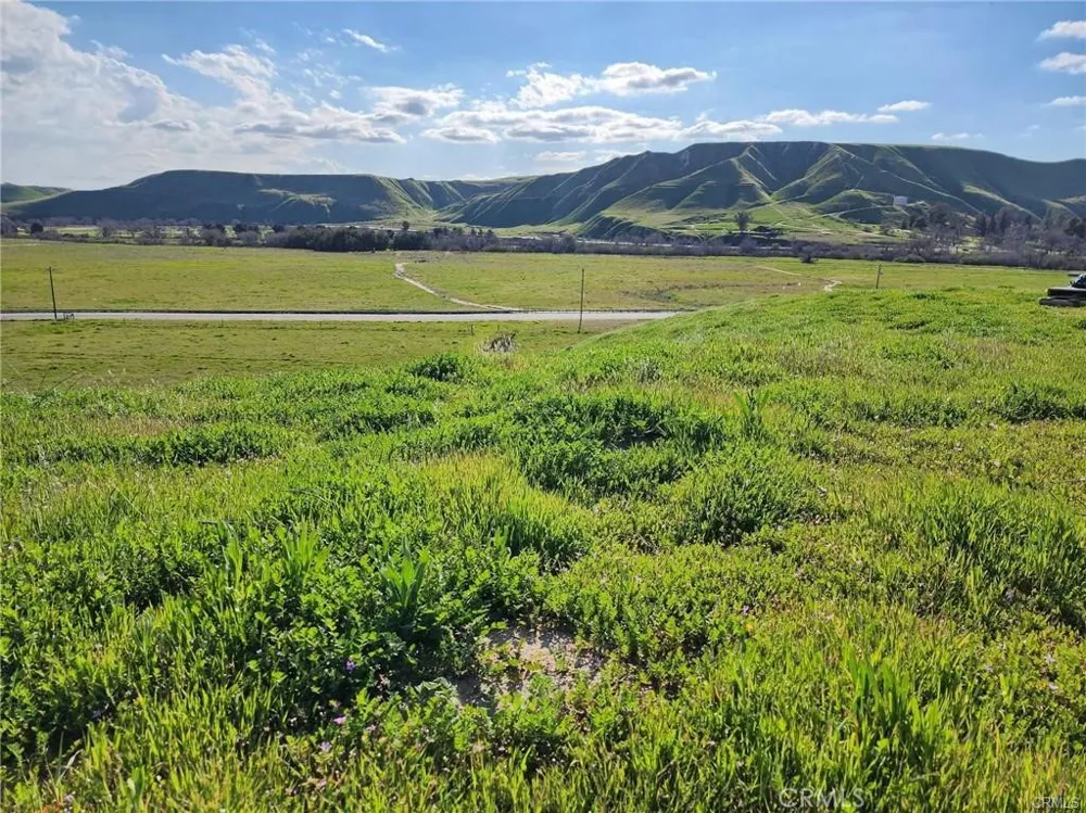 13300 Round Mountain Road Bakersfield, CA 93308