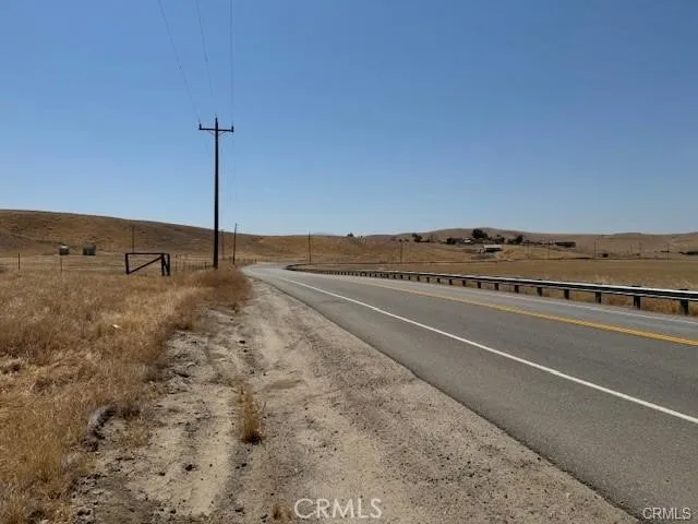 13300 Round Mountain Road Bakersfield, CA 93308