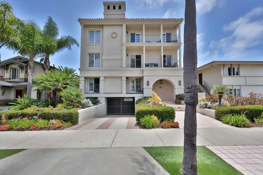 229 Orange #3 Coronado, CA 92118