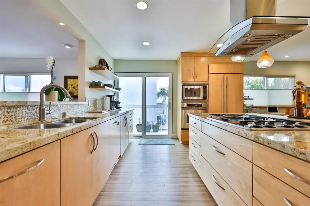 1524 Ynez Coronado, CA 92118