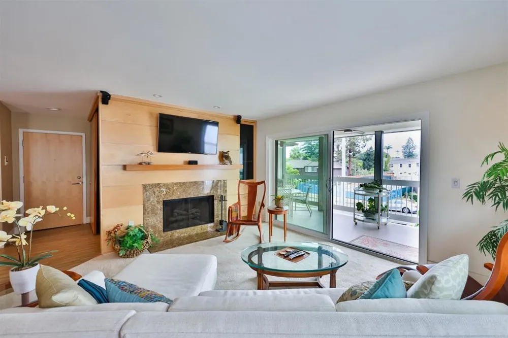 1524 Ynez Coronado, CA 92118