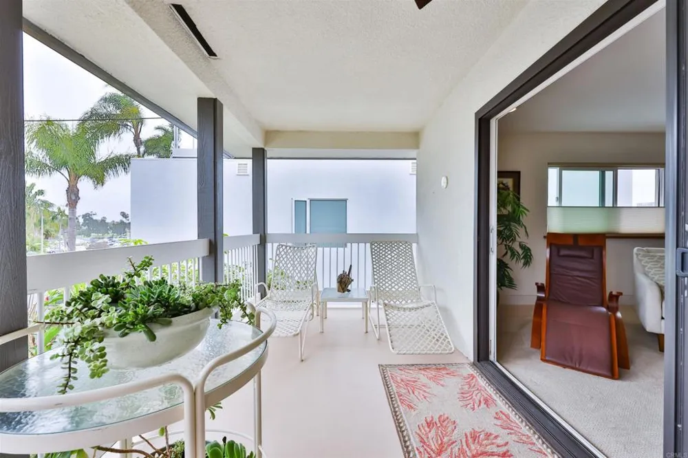 1524 Ynez Coronado, CA 92118