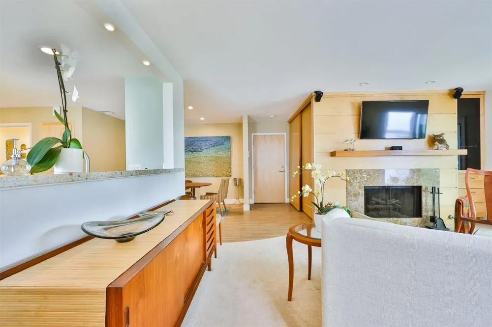 1524 Ynez Coronado, CA 92118